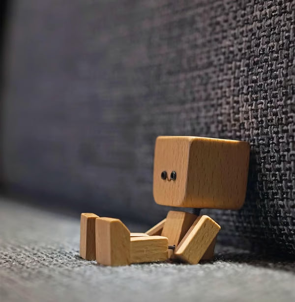 😆Shaking Feet Wooden Doll-Replaceable facial expressions